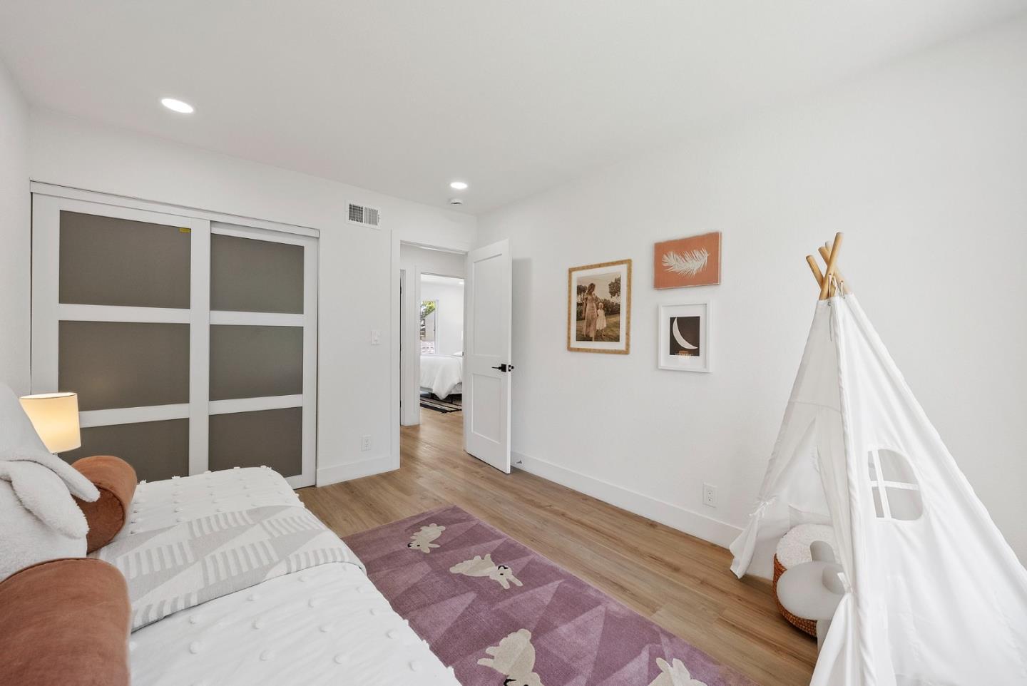 Detail Gallery Image 20 of 28 For 2044 Voss Park Ln, San Jose,  CA 95131 - 4 Beds | 1/1 Baths