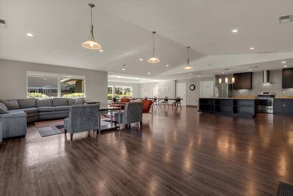 Detail Gallery Image 23 of 27 For 535 Pine Wood Ln, Los Gatos,  CA 95032 - 3 Beds | 2/1 Baths