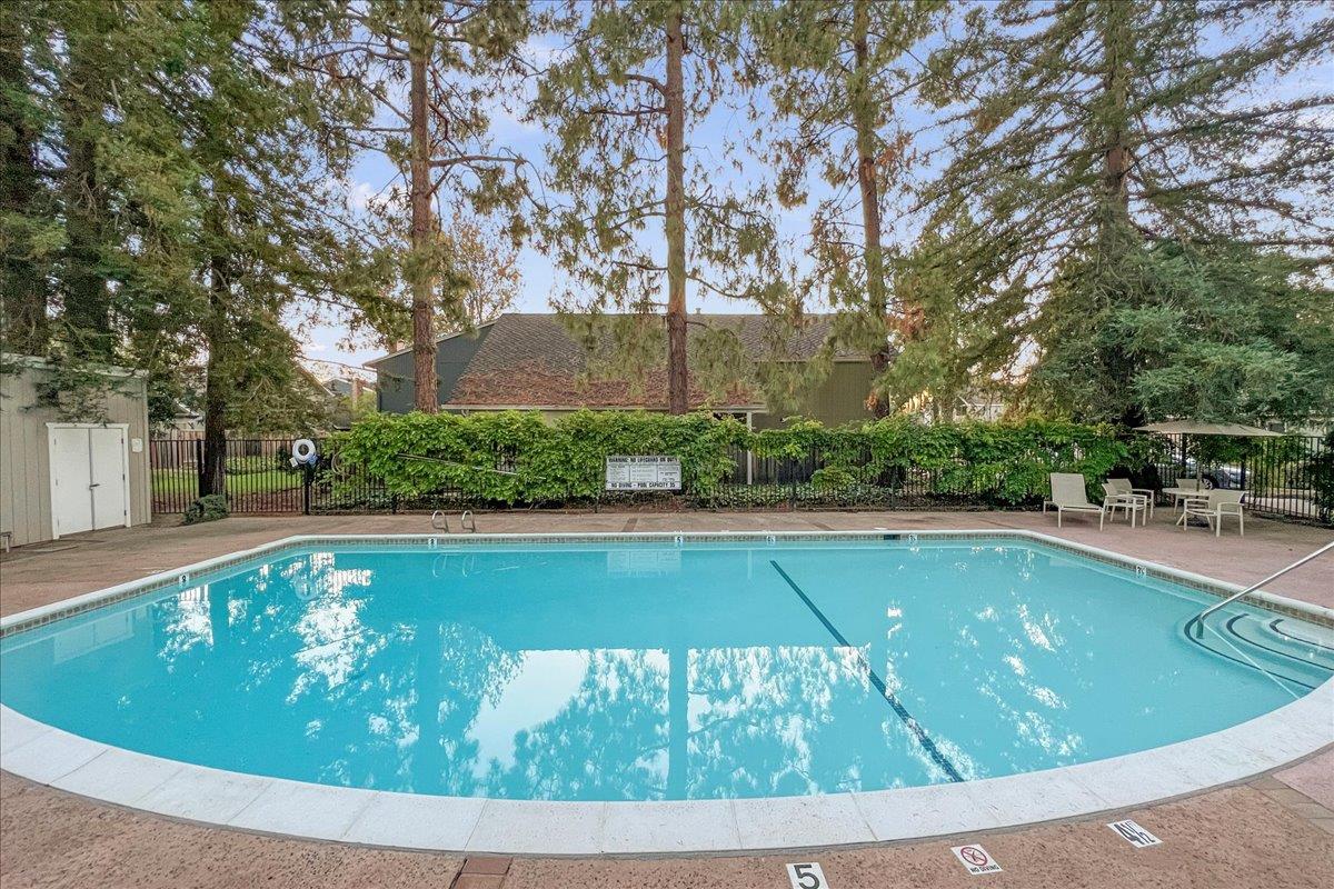 Detail Gallery Image 24 of 27 For 535 Pine Wood Ln, Los Gatos,  CA 95032 - 3 Beds | 2/1 Baths