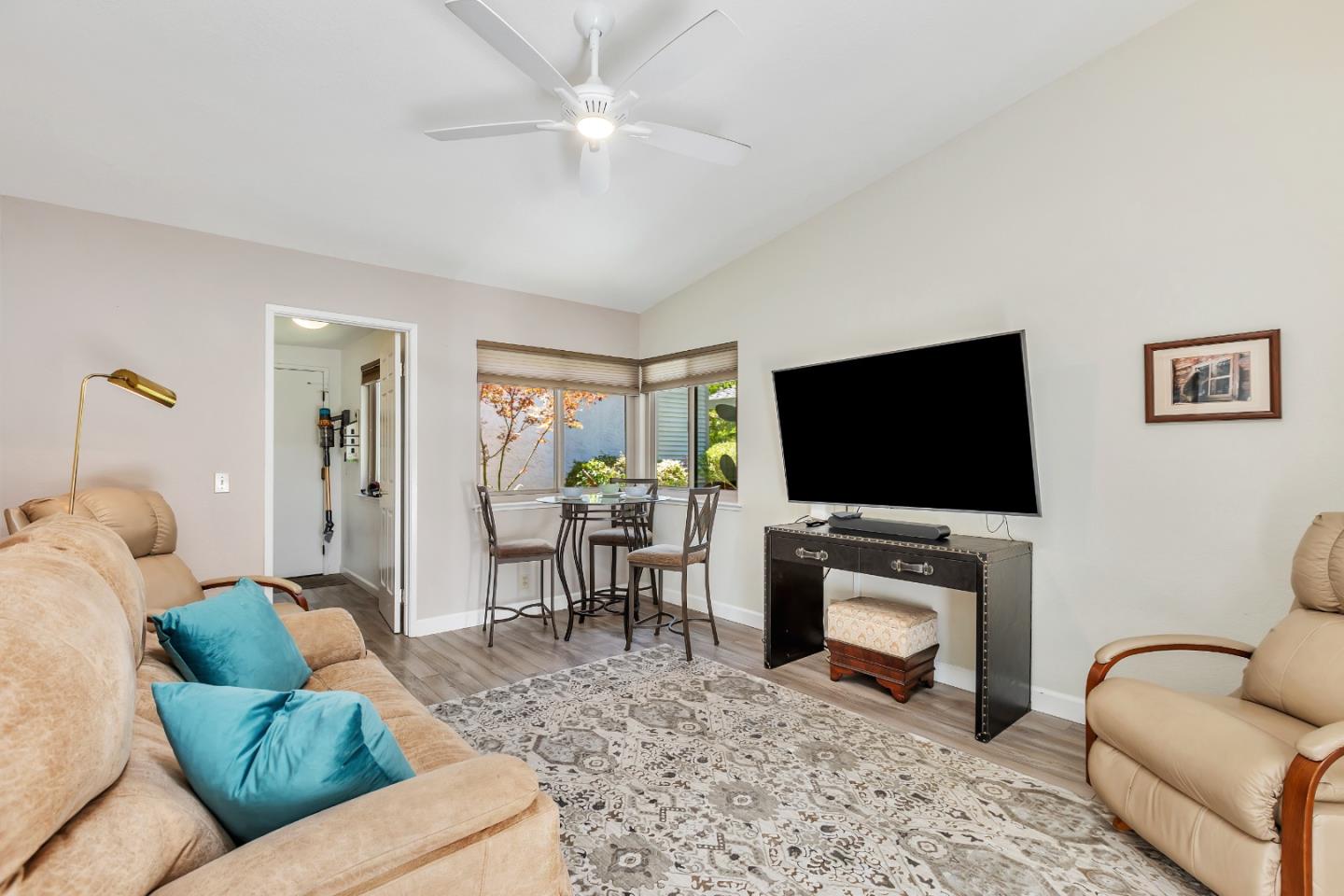 Detail Gallery Image 27 of 54 For 7369 via Montecitos, San Jose,  CA 95135 - 2 Beds | 2 Baths