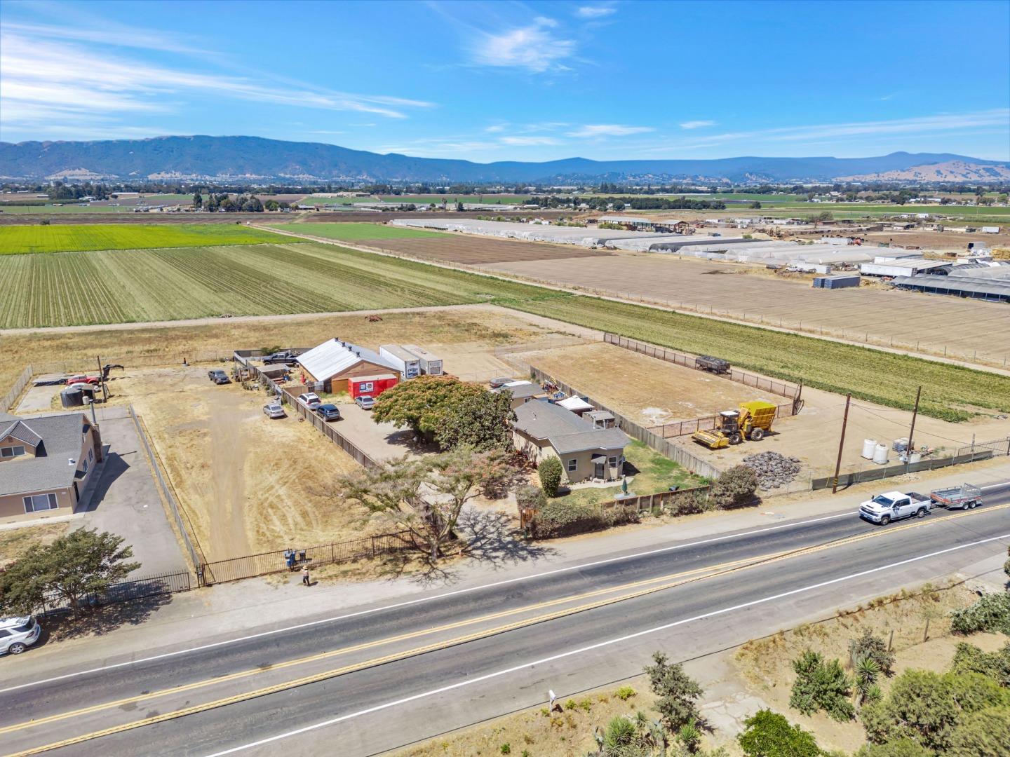 Detail Gallery Image 15 of 59 For 2712 Ferguson Rd, Gilroy,  CA 95020 - 2 Beds | 1 Baths