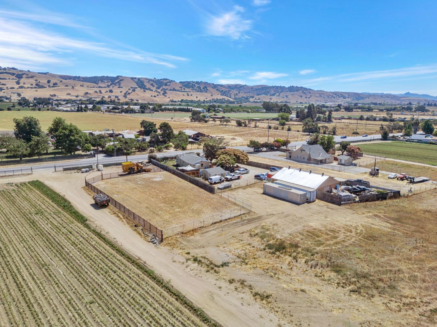 Detail Gallery Image 19 of 59 For 2712 Ferguson Rd, Gilroy,  CA 95020 - 2 Beds | 1 Baths