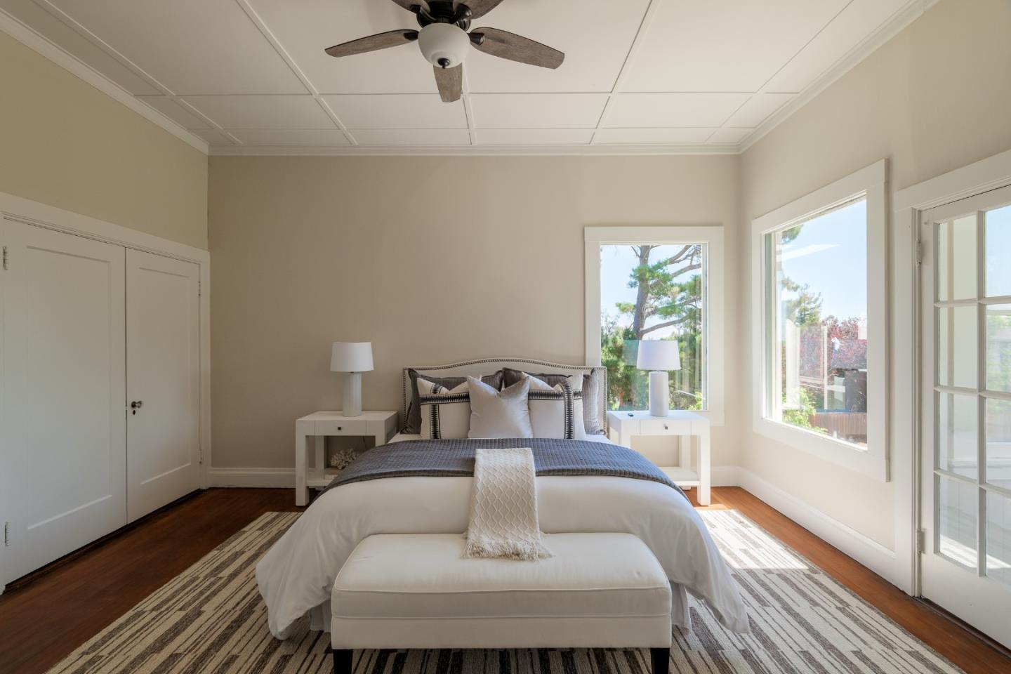 Detail Gallery Image 14 of 28 For 730 Mora Dr, Los Altos,  CA 94024 - 4 Beds | 3/3 Baths