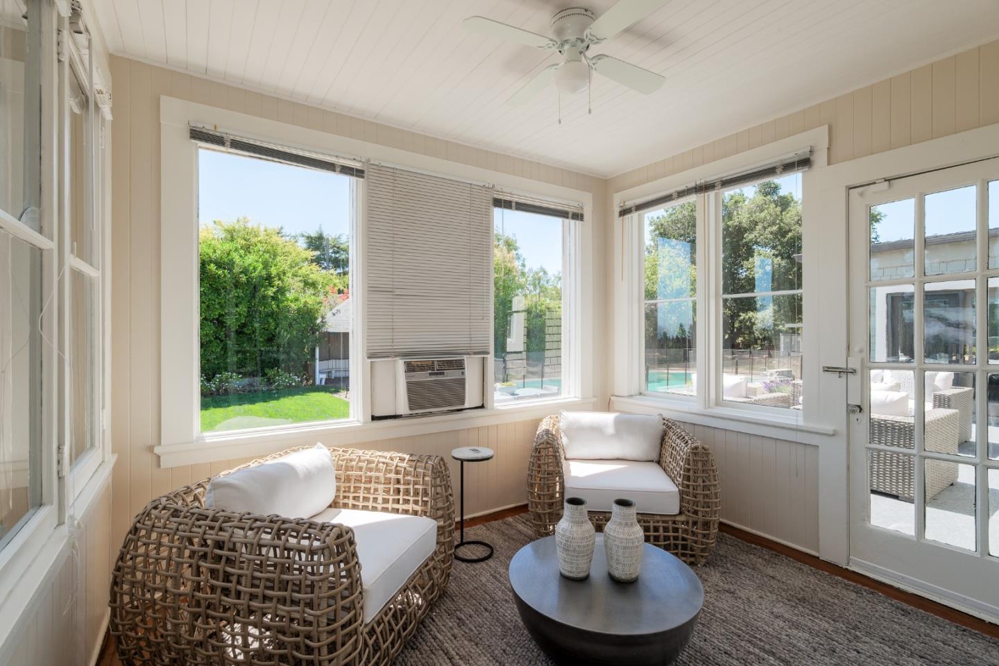 Detail Gallery Image 16 of 28 For 730 Mora Dr, Los Altos,  CA 94024 - 4 Beds | 3/3 Baths