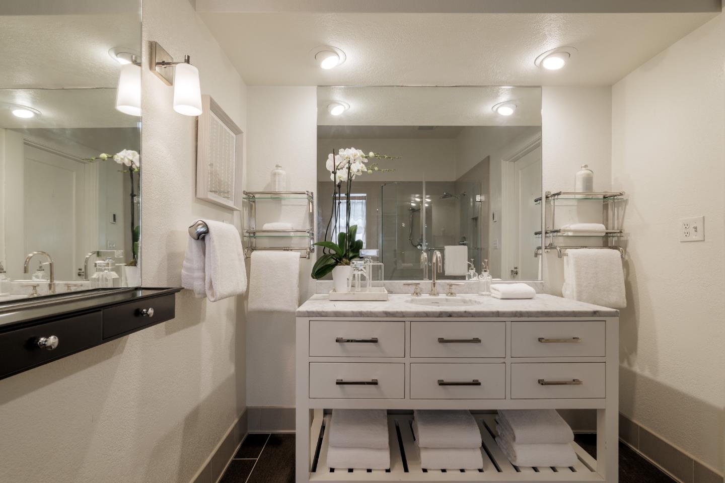 Detail Gallery Image 17 of 28 For 730 Mora Dr, Los Altos,  CA 94024 - 4 Beds | 3/3 Baths