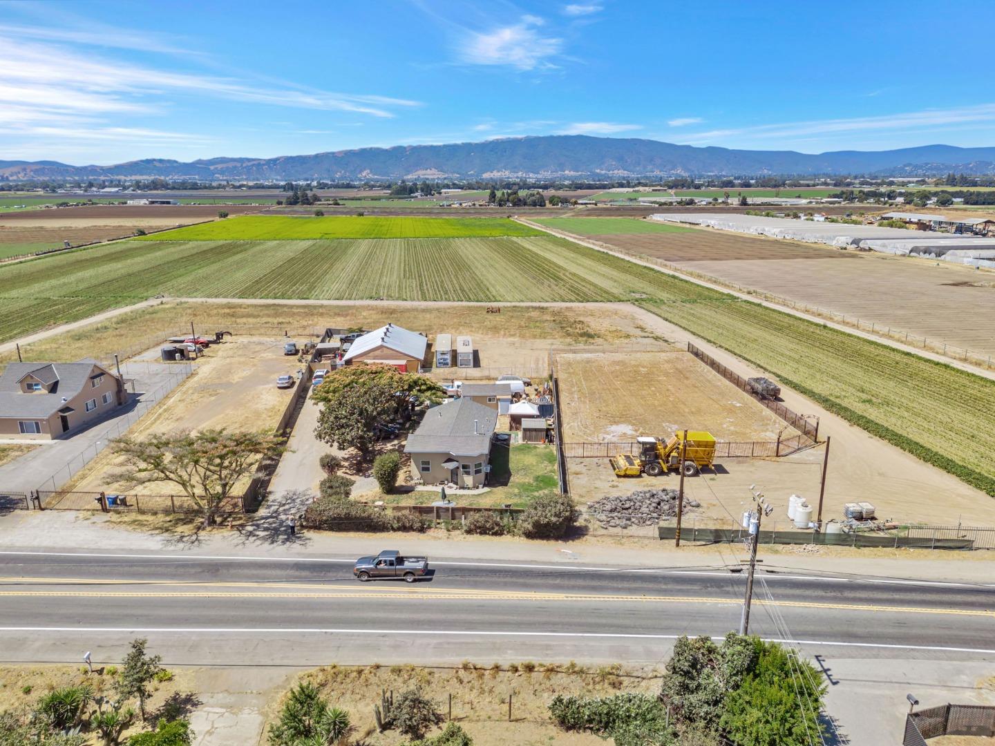Detail Gallery Image 10 of 60 For 2712 Ferguson Rd, Gilroy,  CA 95020 - – Beds | – Baths