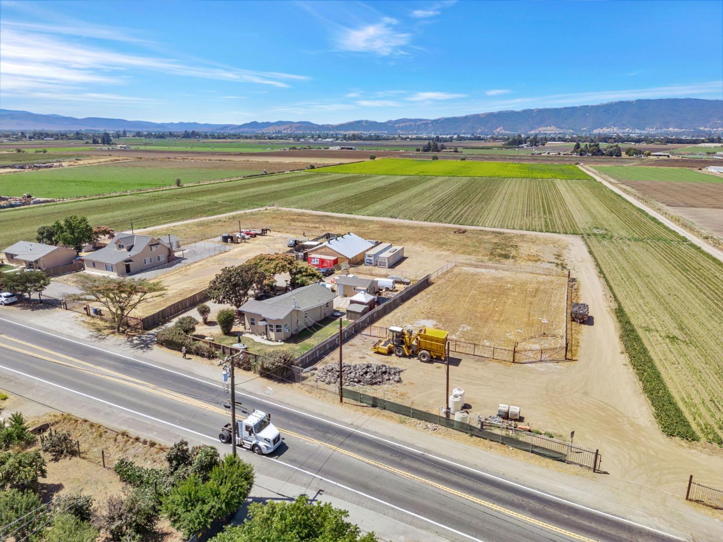 Detail Gallery Image 11 of 60 For 2712 Ferguson Rd, Gilroy,  CA 95020 - – Beds | – Baths