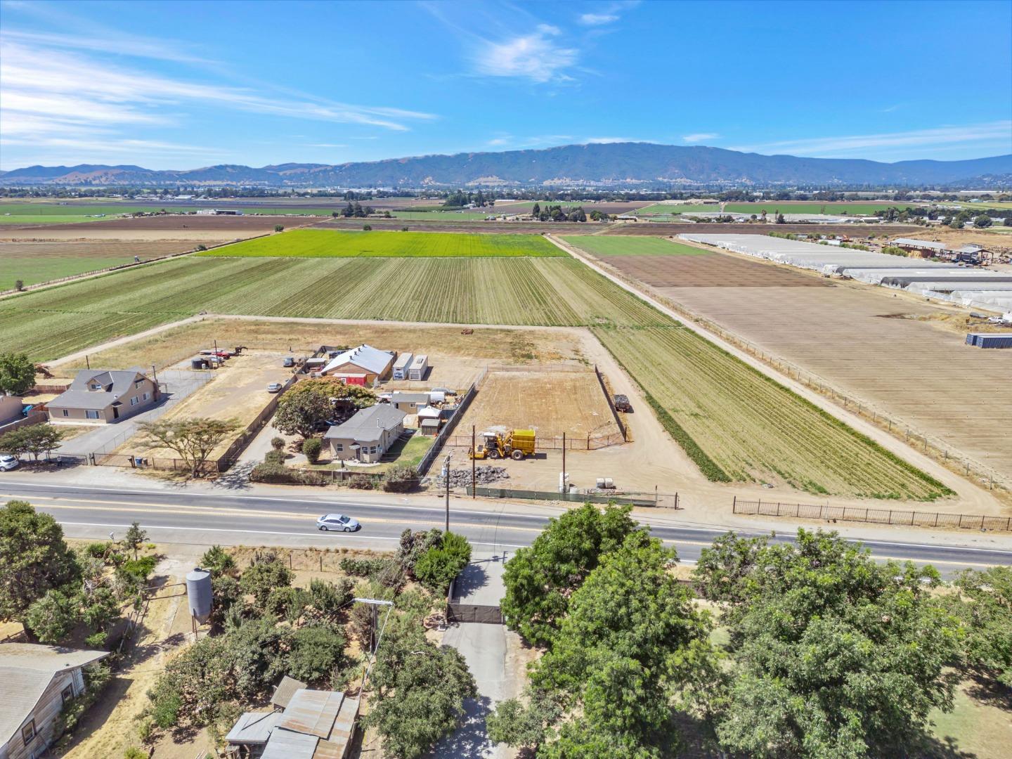 Detail Gallery Image 14 of 60 For 2712 Ferguson Rd, Gilroy,  CA 95020 - – Beds | – Baths