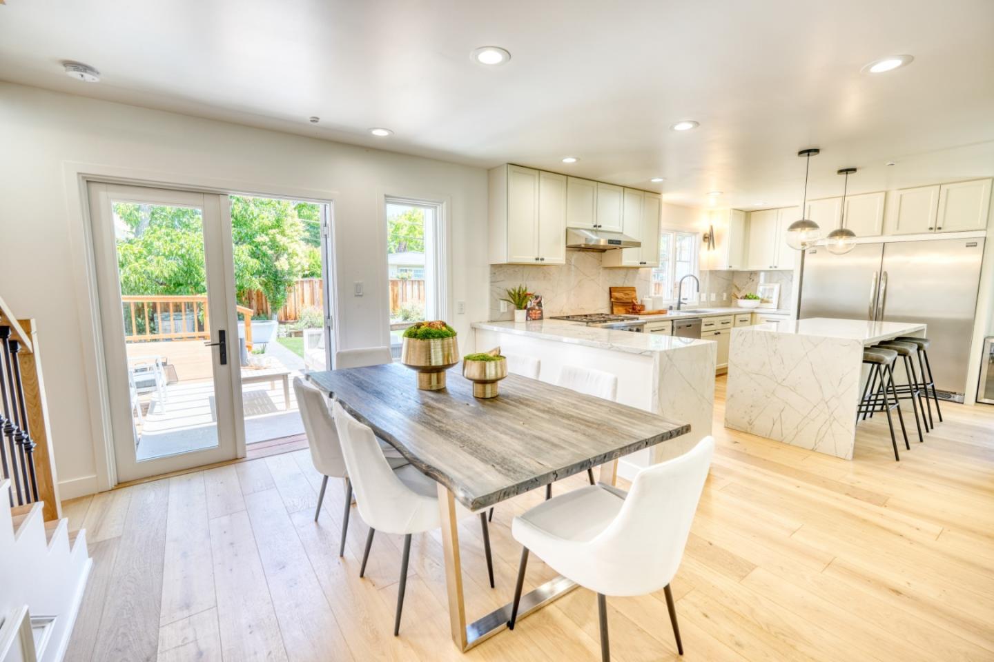 Detail Gallery Image 10 of 73 For 952 6th Ave, Redwood City,  CA 94063 - – Beds | – Baths
