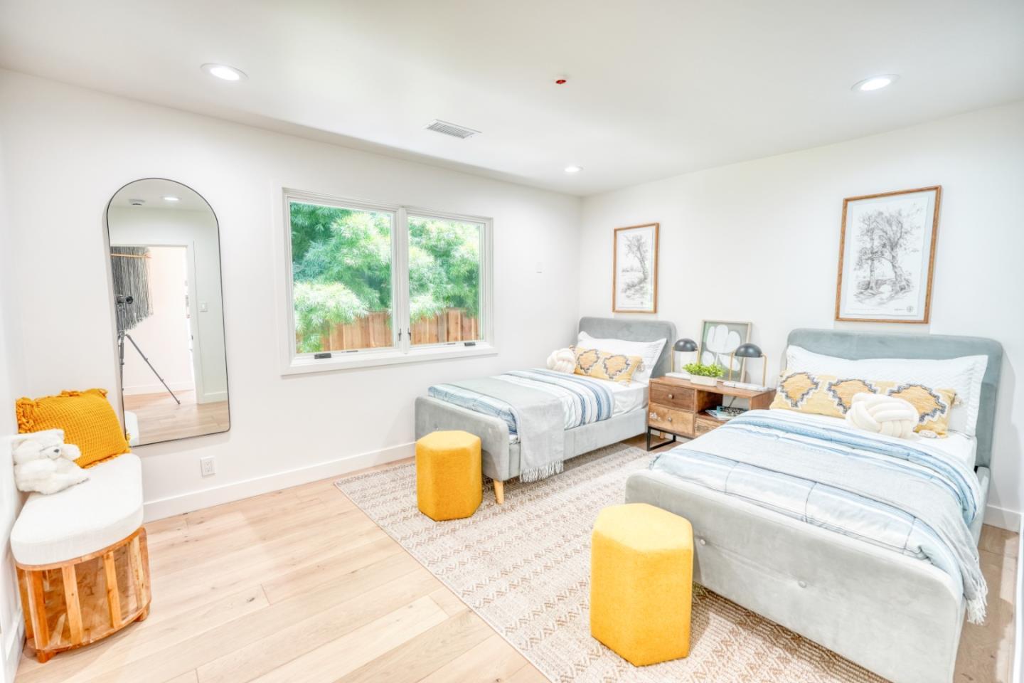 Detail Gallery Image 23 of 73 For 952 6th Ave, Redwood City,  CA 94063 - – Beds | – Baths