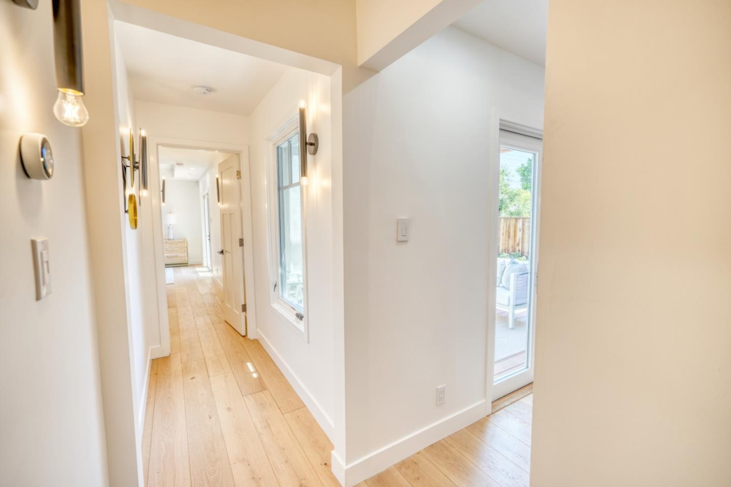 Detail Gallery Image 26 of 73 For 952 6th Ave, Redwood City,  CA 94063 - – Beds | – Baths