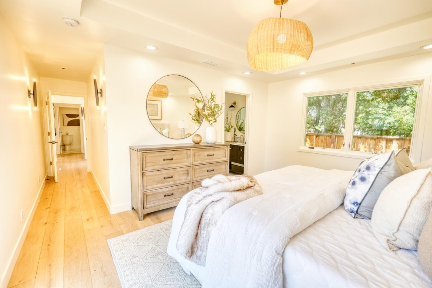 Detail Gallery Image 28 of 73 For 952 6th Ave, Redwood City,  CA 94063 - – Beds | – Baths