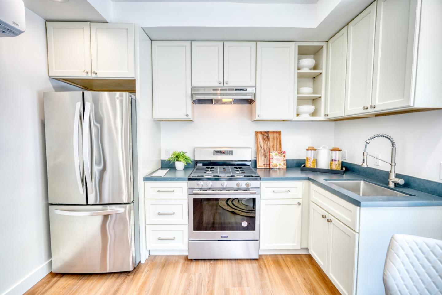 Detail Gallery Image 51 of 73 For 952 6th Ave, Redwood City,  CA 94063 - – Beds | – Baths