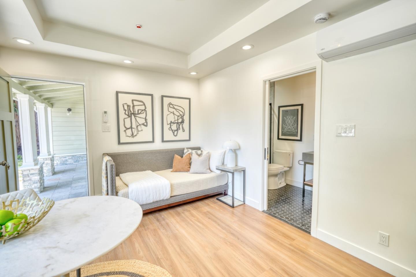 Detail Gallery Image 53 of 73 For 952 6th Ave, Redwood City,  CA 94063 - – Beds | – Baths