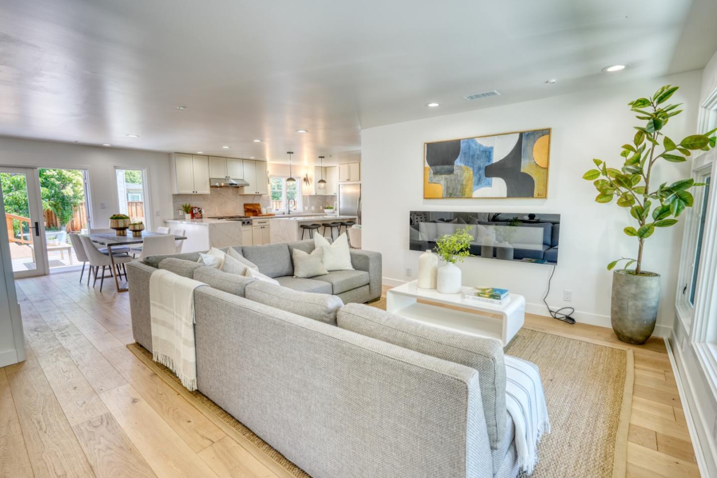 Detail Gallery Image 8 of 73 For 952 6th Ave, Redwood City,  CA 94063 - – Beds | – Baths