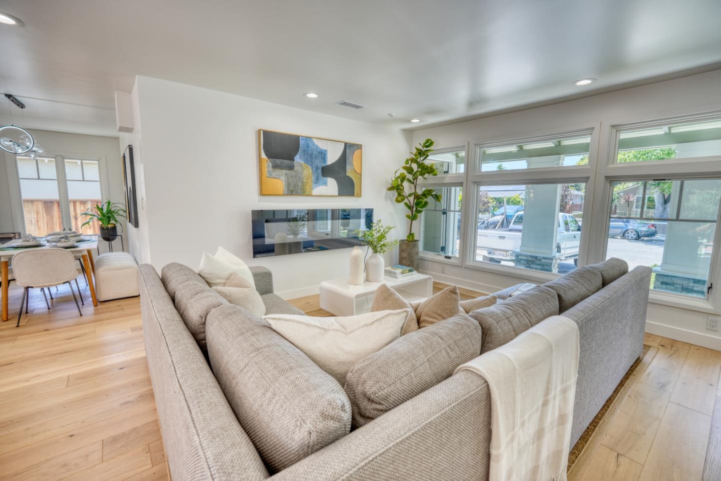 Detail Gallery Image 9 of 73 For 952 6th Ave, Redwood City,  CA 94063 - – Beds | – Baths