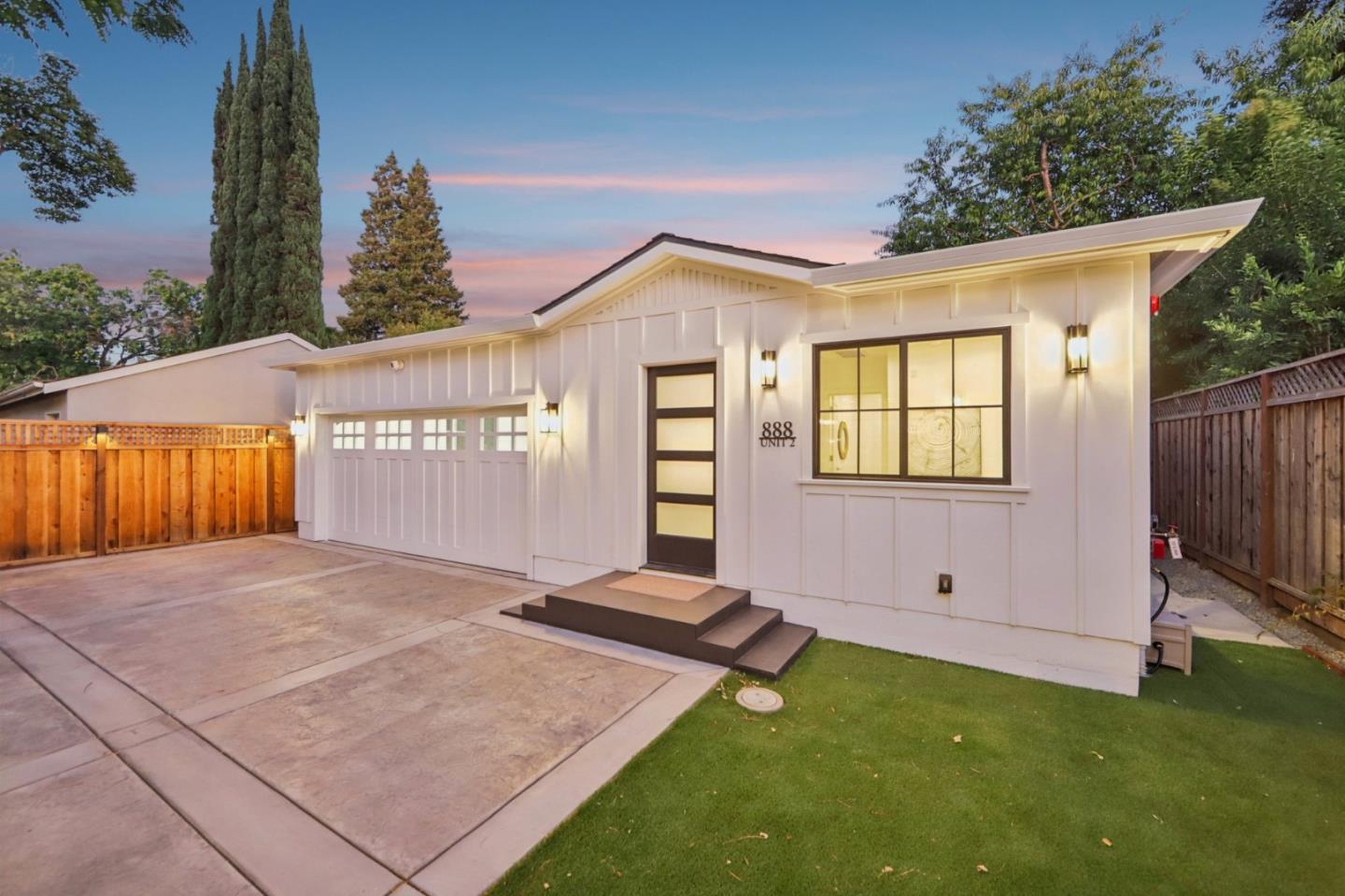 Detail Gallery Image 4 of 44 For 888 Pine Ave, San Jose,  CA 95125 - 4 Beds | 3 Baths
