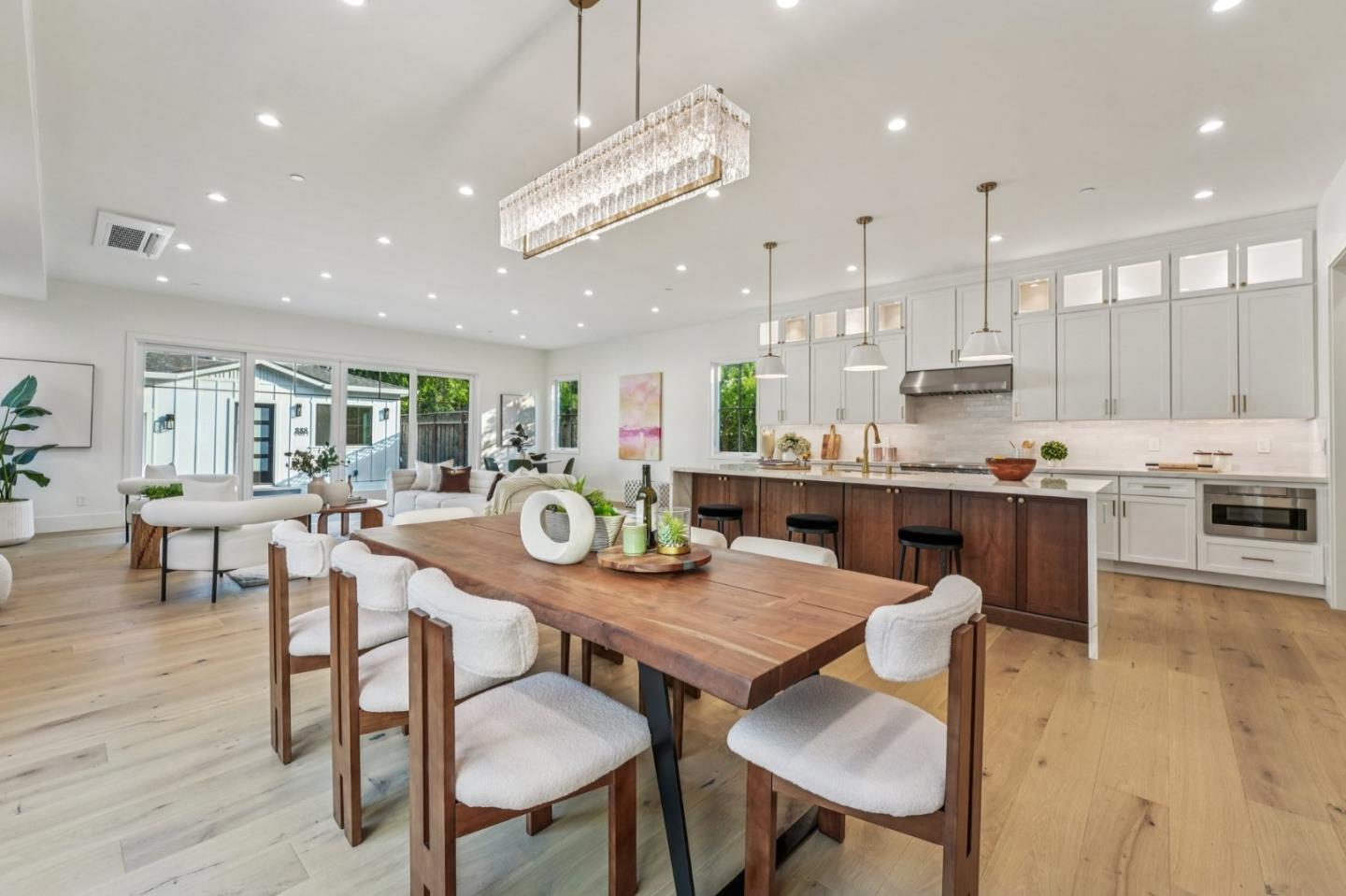 Detail Gallery Image 9 of 44 For 888 Pine Ave, San Jose,  CA 95125 - 4 Beds | 3 Baths