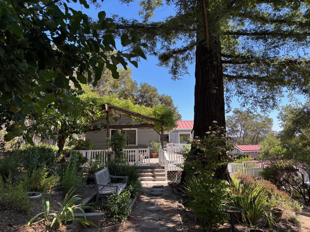 Detail Gallery Image 15 of 19 For 108 Santa Maria Ave, Portola Valley,  CA 94028 - 3 Beds | 2 Baths