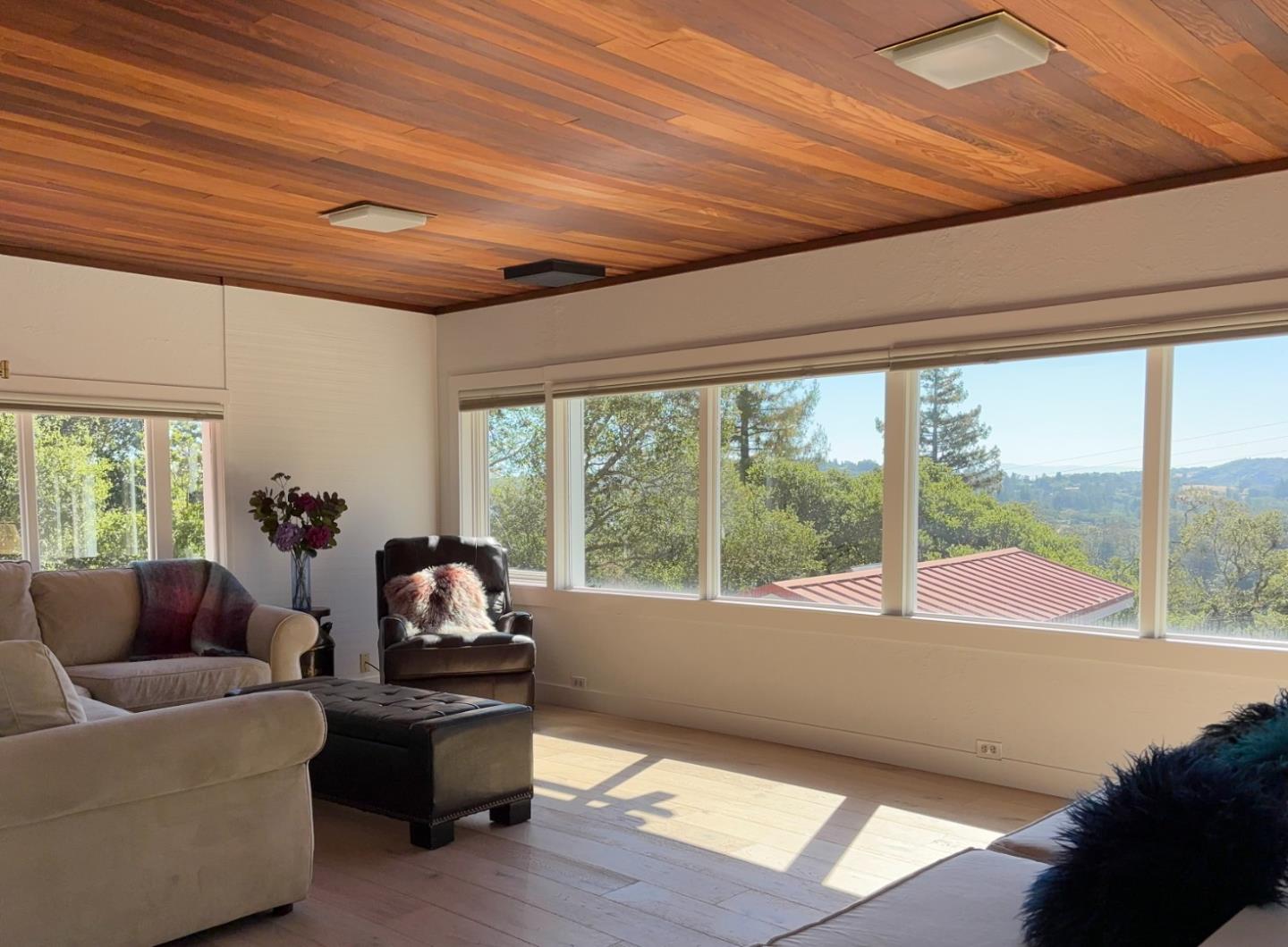 Detail Gallery Image 5 of 19 For 108 Santa Maria Ave, Portola Valley,  CA 94028 - 3 Beds | 2 Baths