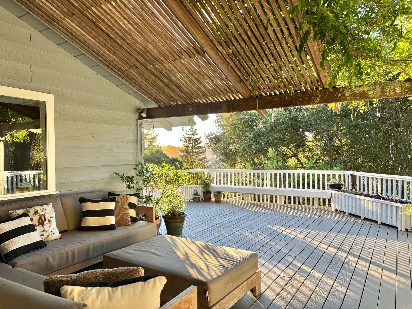 Detail Gallery Image 9 of 19 For 108 Santa Maria Ave, Portola Valley,  CA 94028 - 3 Beds | 2 Baths
