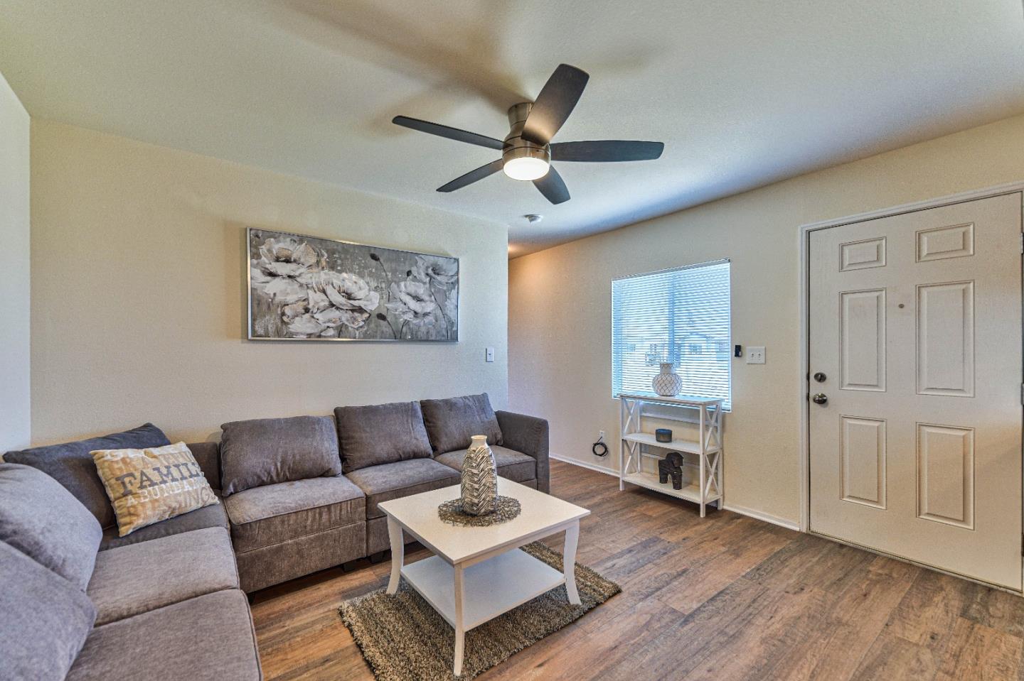 Detail Gallery Image 5 of 27 For 55 San Juan Grade Rd #85,  Salinas,  CA 93906 - 2 Beds | 2 Baths