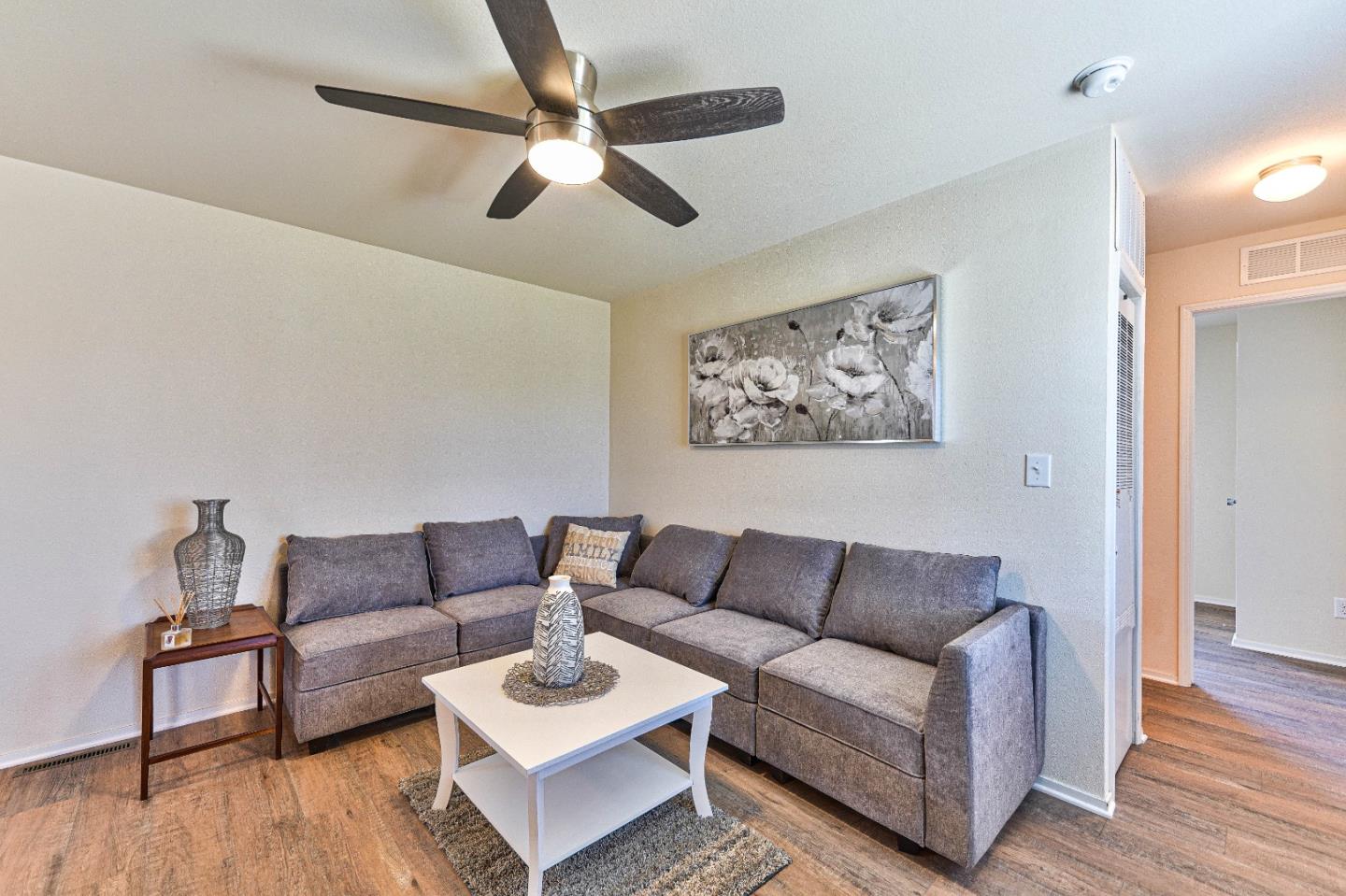 Detail Gallery Image 6 of 27 For 55 San Juan Grade Rd #85,  Salinas,  CA 93906 - 2 Beds | 2 Baths