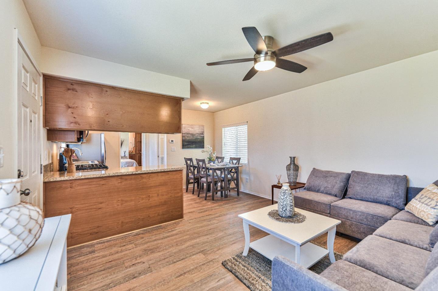 Detail Gallery Image 7 of 27 For 55 San Juan Grade Rd #85,  Salinas,  CA 93906 - 2 Beds | 2 Baths