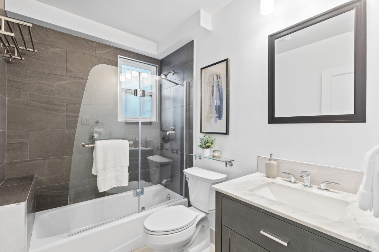 Detail Gallery Image 29 of 34 For 2640 Alemany Blvd, San Francisco,  CA 94112 - 4 Beds | 2 Baths