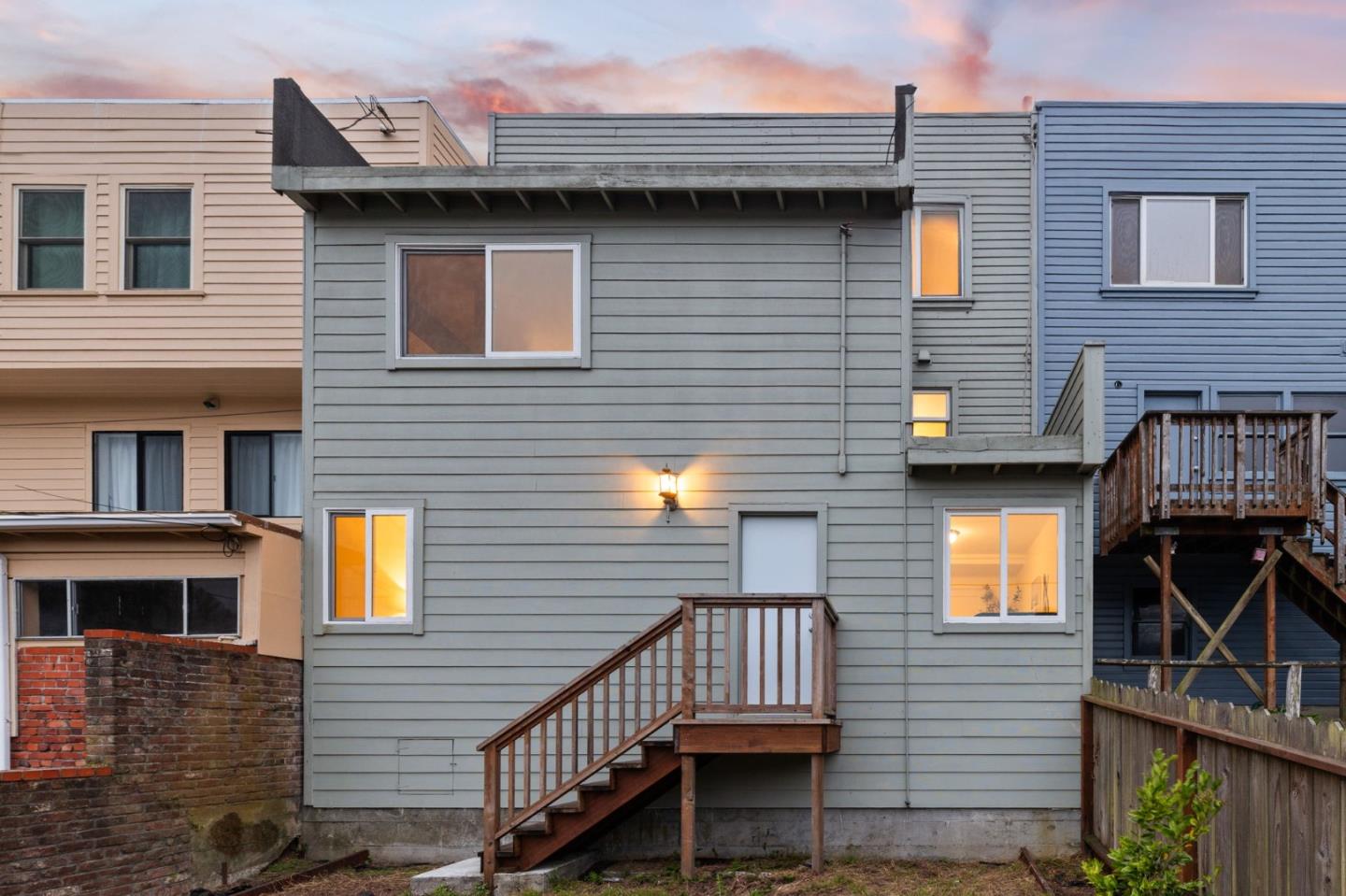 Detail Gallery Image 5 of 34 For 2640 Alemany Blvd, San Francisco,  CA 94112 - 4 Beds | 2 Baths