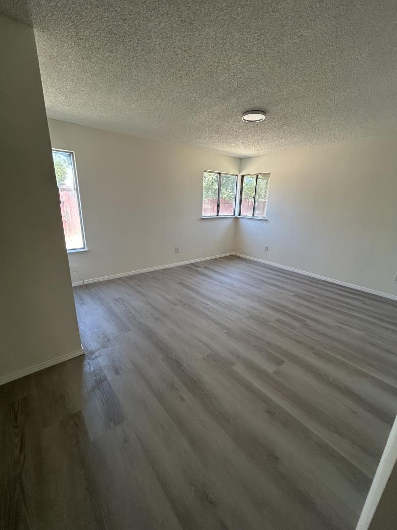 Detail Gallery Image 13 of 22 For 3985 Limestone Way, Sacramento,  CA 95823 - 4 Beds | 2 Baths