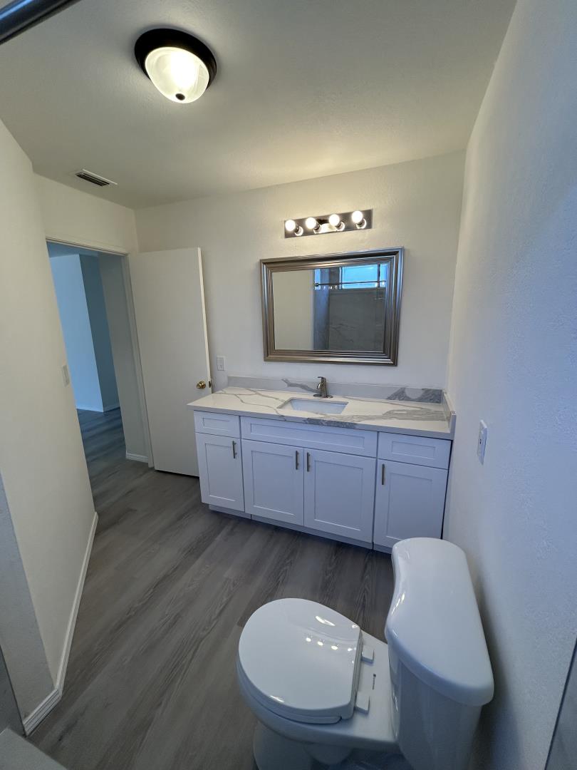 Detail Gallery Image 15 of 22 For 3985 Limestone Way, Sacramento,  CA 95823 - 4 Beds | 2 Baths