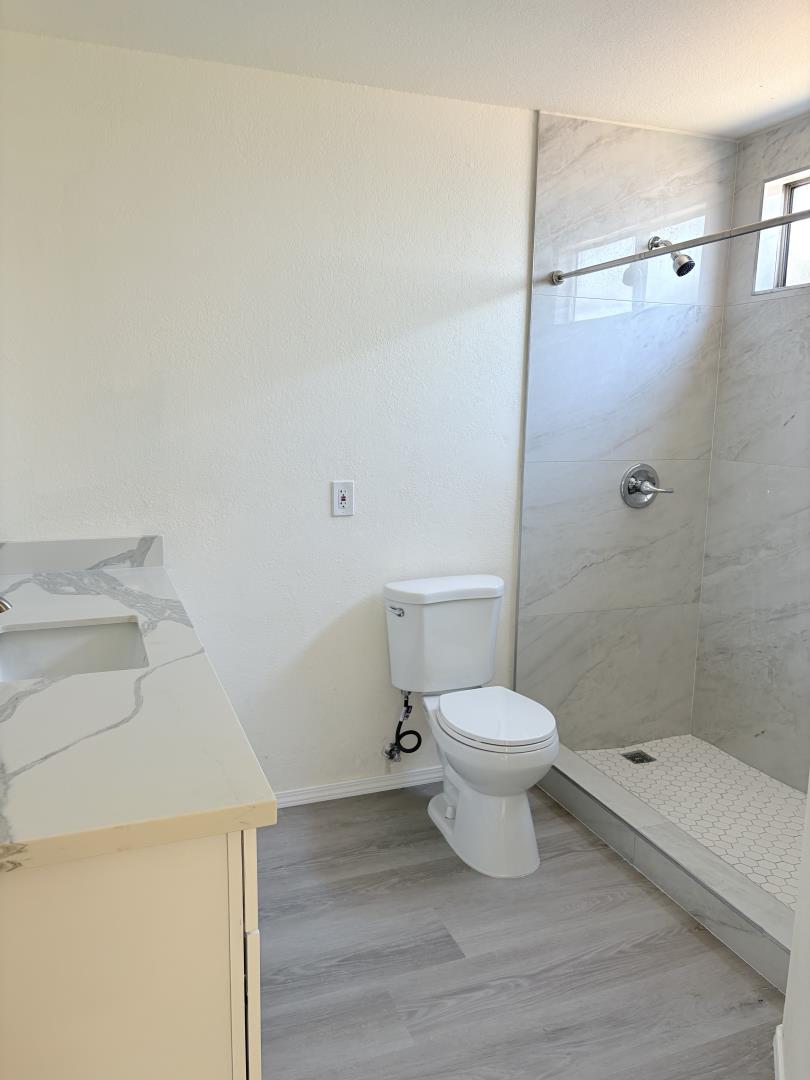 Detail Gallery Image 17 of 22 For 3985 Limestone Way, Sacramento,  CA 95823 - 4 Beds | 2 Baths