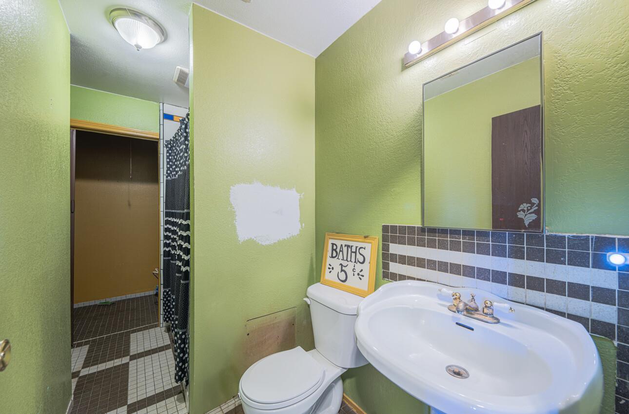Detail Gallery Image 12 of 28 For 45130 Crown Ave, King City,  CA 93930 - 3 Beds | 2 Baths