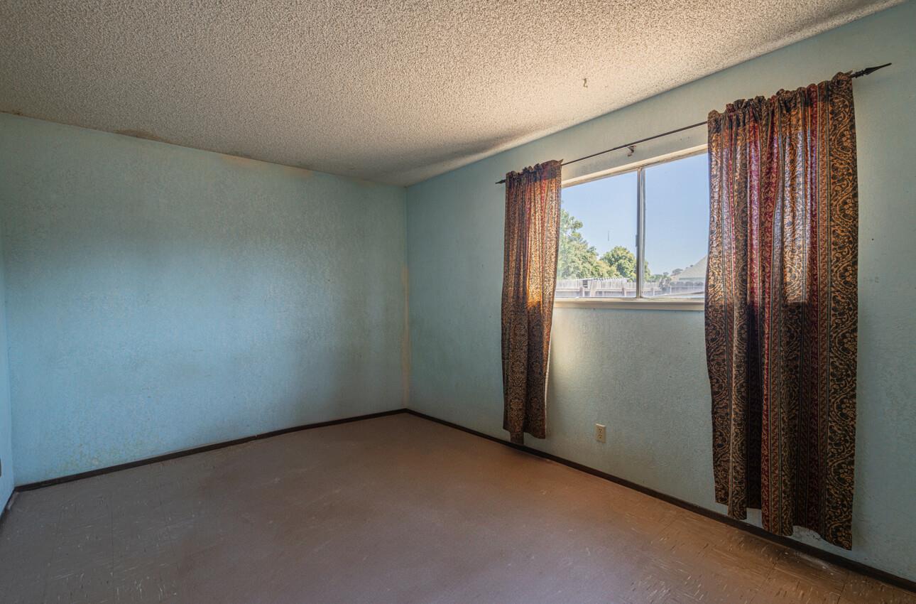 Detail Gallery Image 13 of 28 For 45130 Crown Ave, King City,  CA 93930 - 3 Beds | 2 Baths