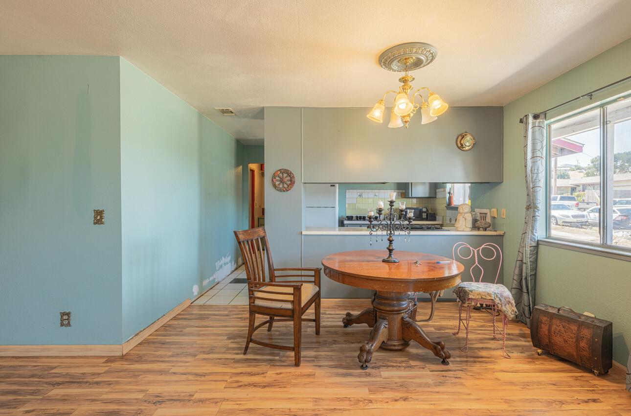 Detail Gallery Image 6 of 28 For 45130 Crown Ave, King City,  CA 93930 - 3 Beds | 2 Baths
