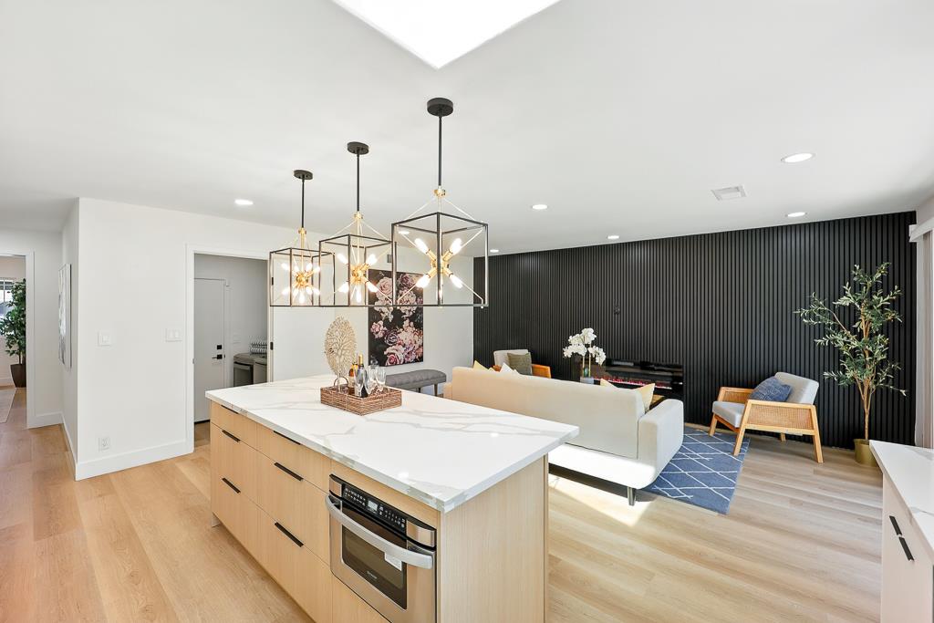 Detail Gallery Image 10 of 33 For 168 Park Dartmouth Pl, San Jose,  CA 95136 - 4 Beds | 2 Baths