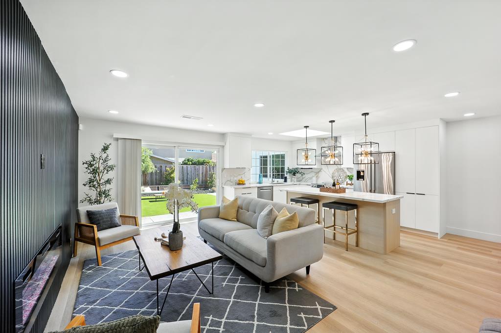 Detail Gallery Image 14 of 33 For 168 Park Dartmouth Pl, San Jose,  CA 95136 - 4 Beds | 2 Baths