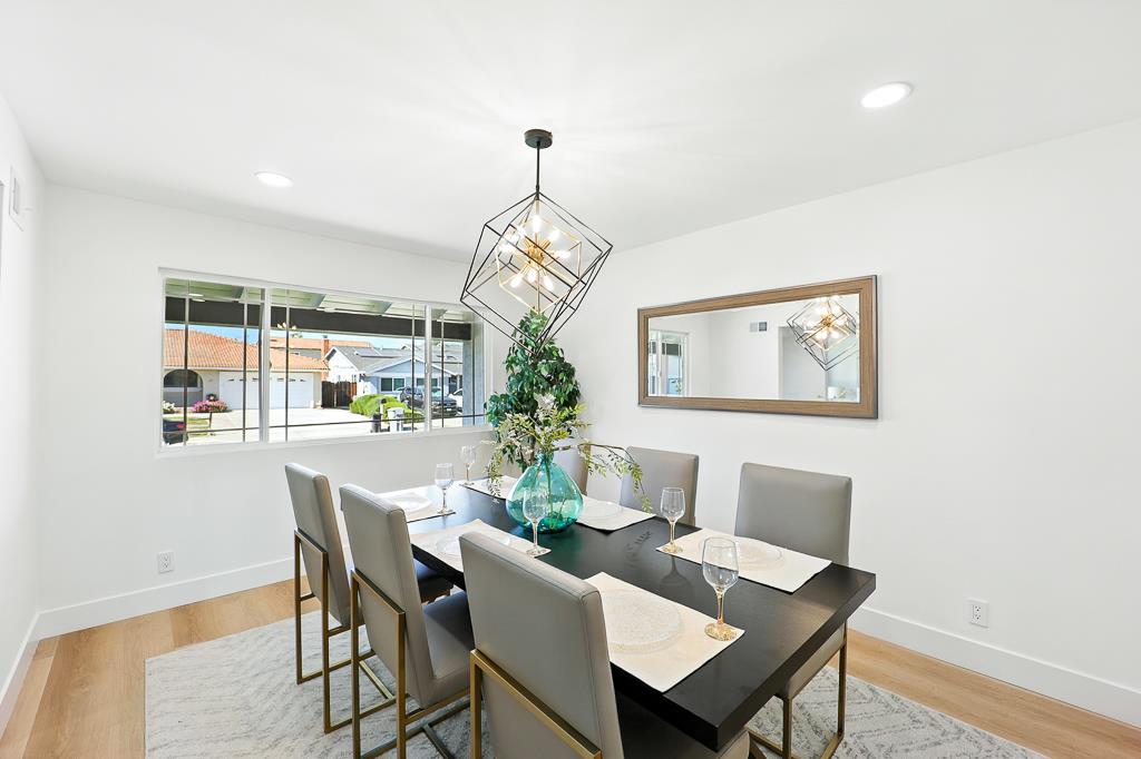 Detail Gallery Image 6 of 33 For 168 Park Dartmouth Pl, San Jose,  CA 95136 - 4 Beds | 2 Baths