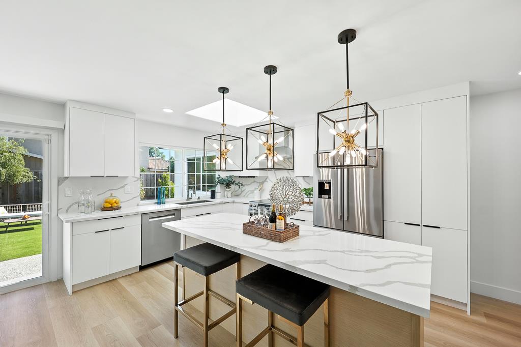 Detail Gallery Image 7 of 33 For 168 Park Dartmouth Pl, San Jose,  CA 95136 - 4 Beds | 2 Baths