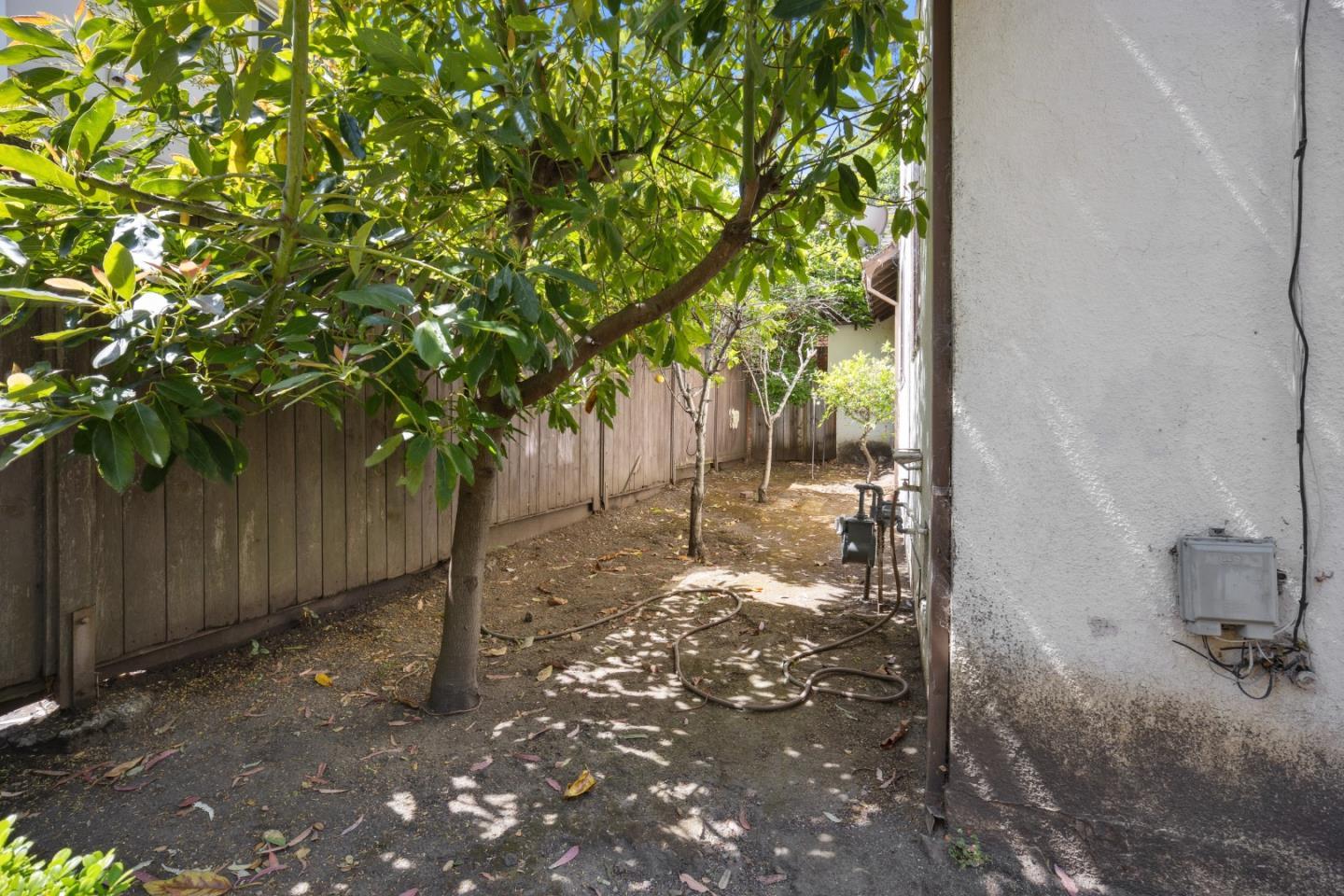 Detail Gallery Image 19 of 19 For 1516 Cortez Ave, Burlingame,  CA 94010 - 4 Beds | 3/1 Baths
