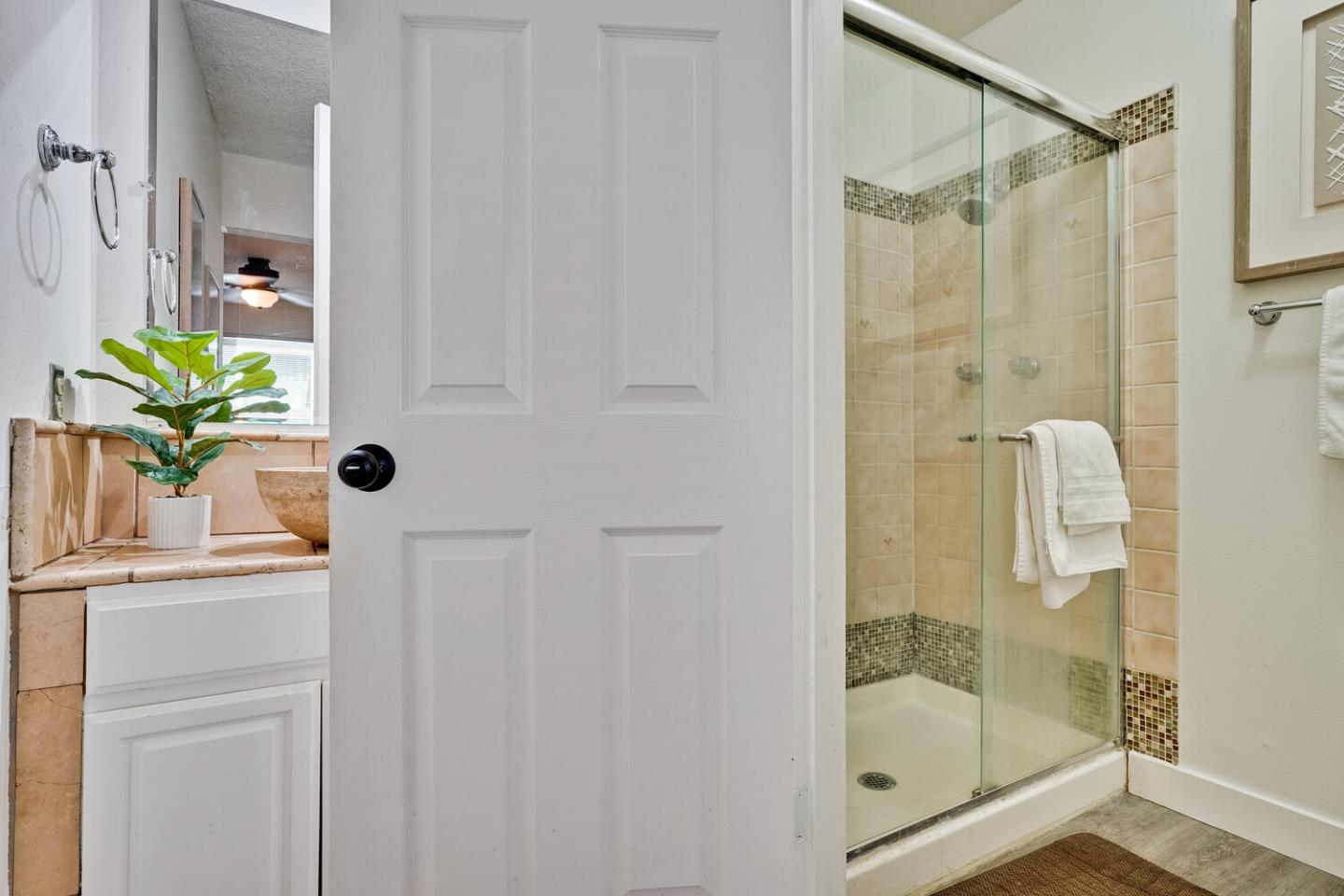 Detail Gallery Image 17 of 23 For 2209 Fairmont Dr, San Jose,  CA 95148 - 3 Beds | 2 Baths