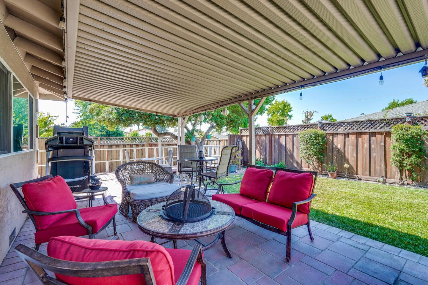 Detail Gallery Image 19 of 23 For 2209 Fairmont Dr, San Jose,  CA 95148 - 3 Beds | 2 Baths