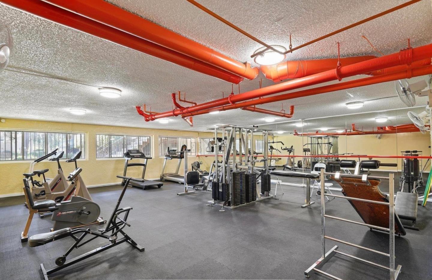 Detail Gallery Image 9 of 12 For 7150 Rainbow #42,  San Jose,  CA 95129 - 2 Beds | 1/1 Baths