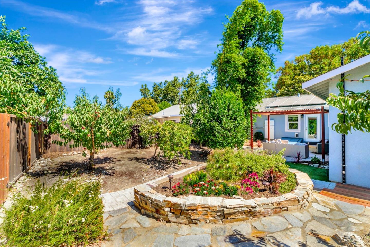 Detail Gallery Image 26 of 51 For 133 S 20th St, San Jose,  CA 95116 - 3 Beds | 3 Baths
