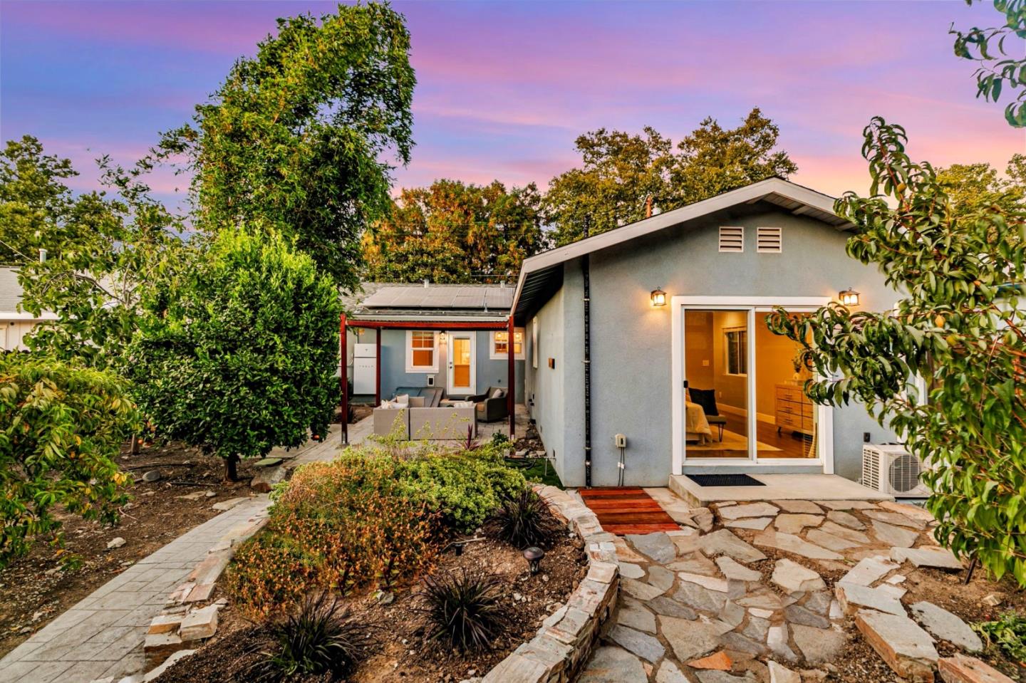 Detail Gallery Image 27 of 51 For 133 S 20th St, San Jose,  CA 95116 - 3 Beds | 3 Baths