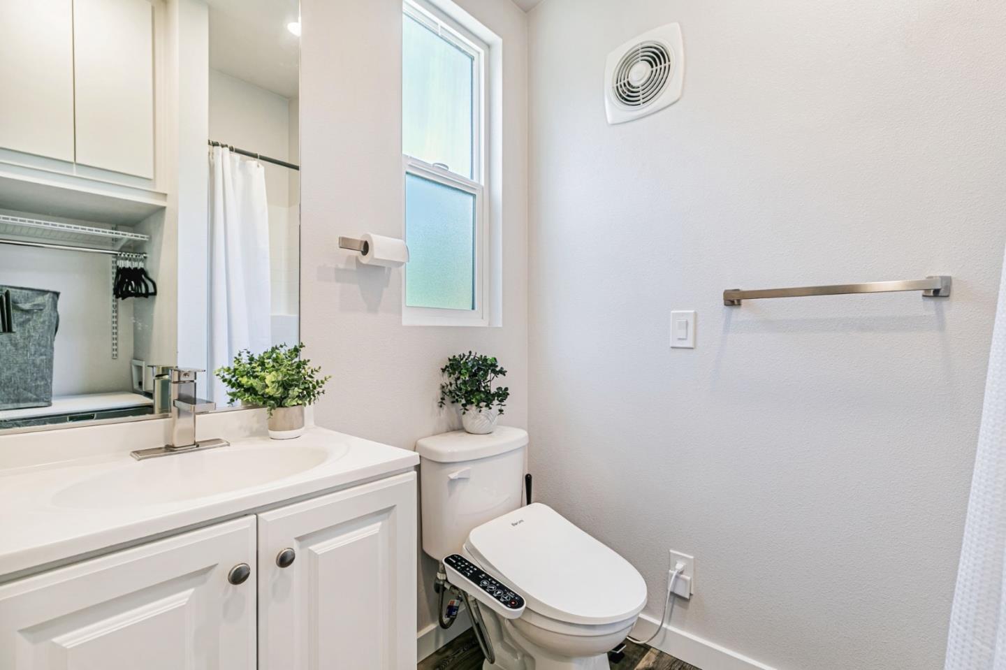 Detail Gallery Image 34 of 51 For 133 S 20th St, San Jose,  CA 95116 - 3 Beds | 3 Baths