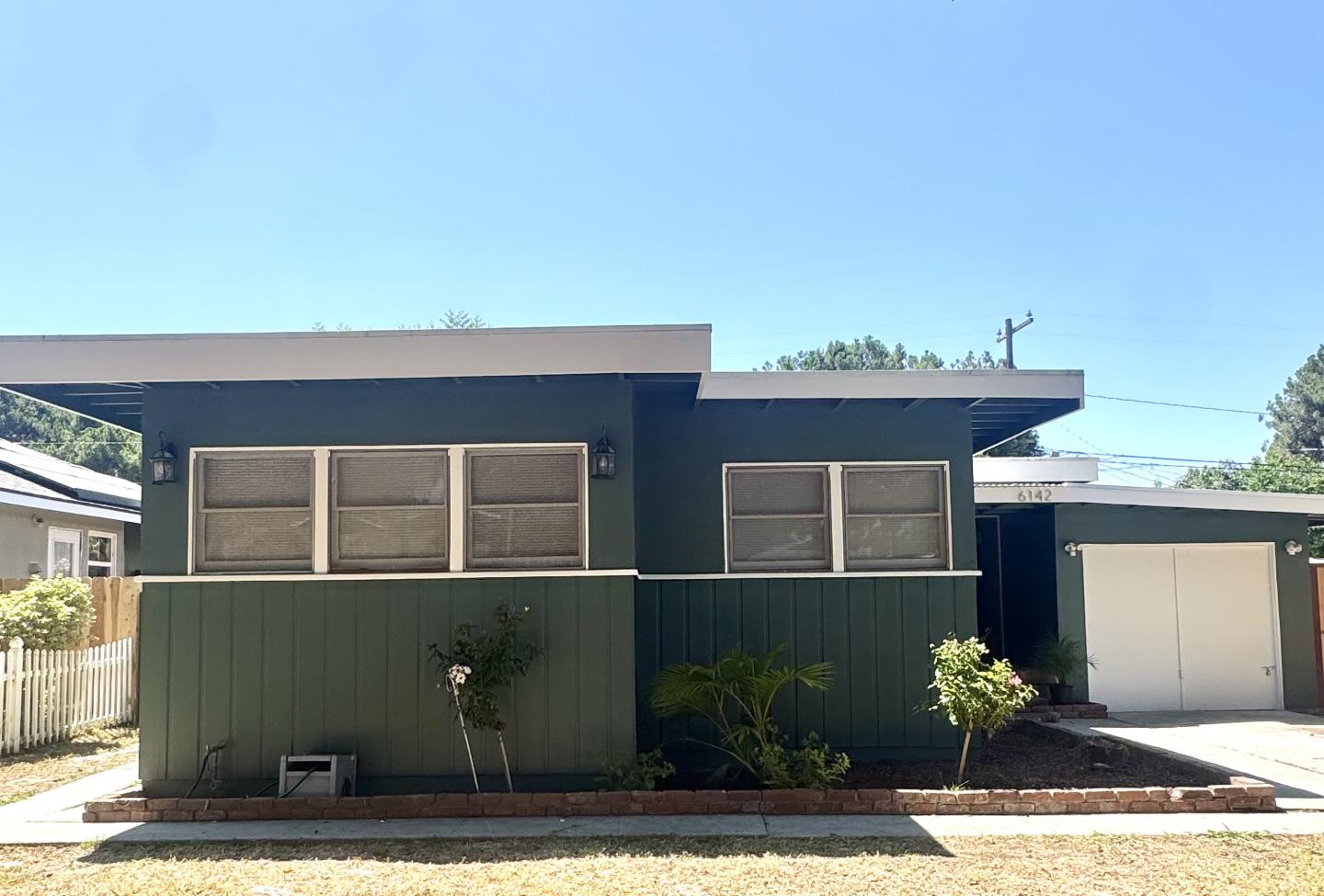 Detail Gallery Image 1 of 12 For 6142 E Peabody St, Long Beach,  CA 90808 - 2 Beds | 1 Baths