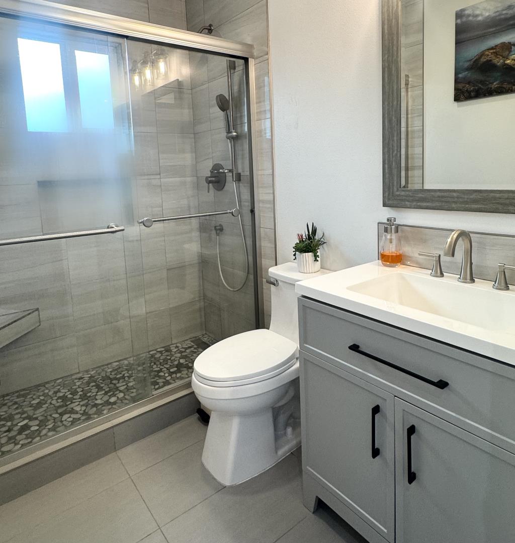 Detail Gallery Image 10 of 12 For 6142 E Peabody St, Long Beach,  CA 90808 - 2 Beds | 1 Baths