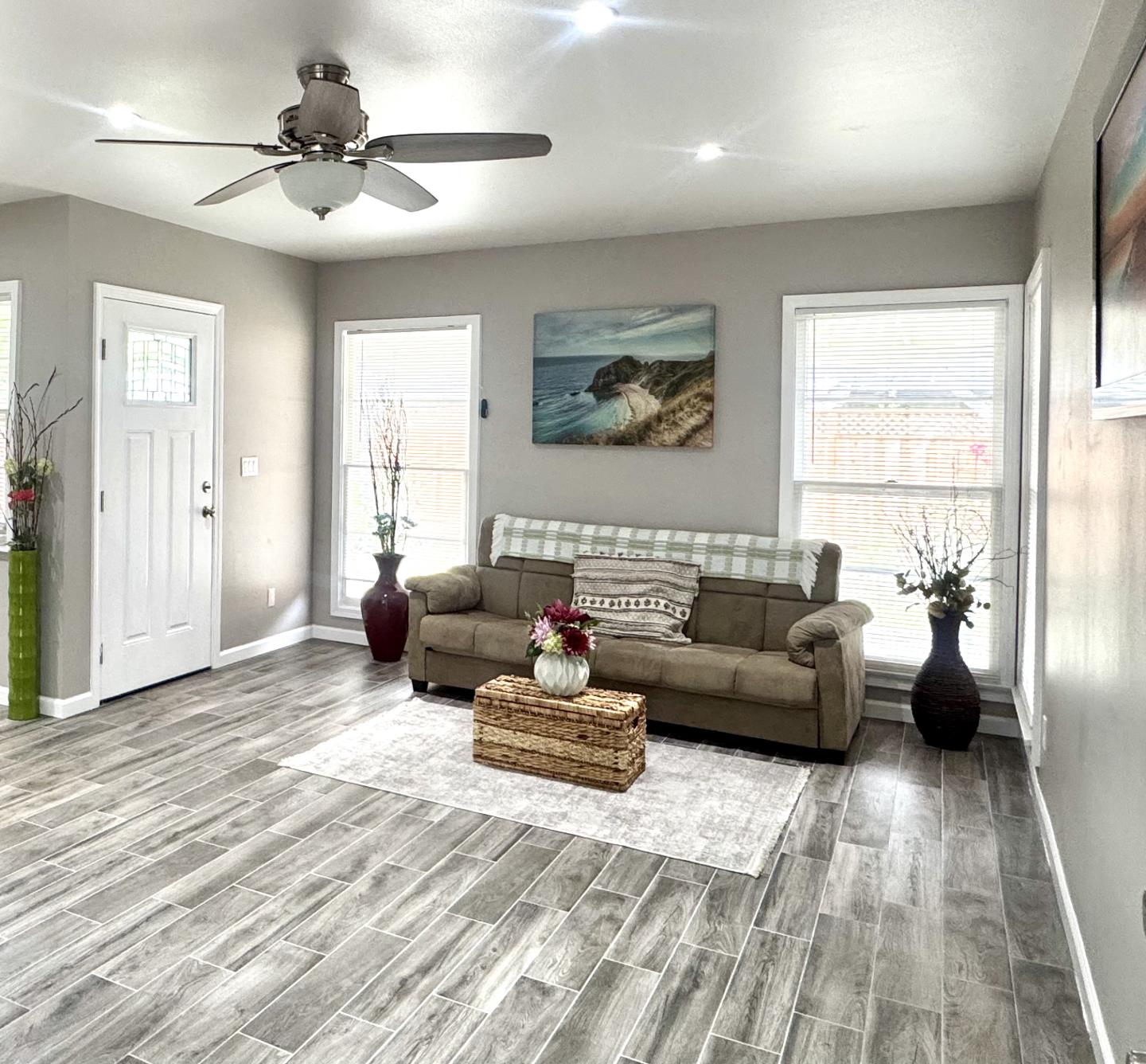 Detail Gallery Image 2 of 12 For 6142 E Peabody St, Long Beach,  CA 90808 - 2 Beds | 1 Baths